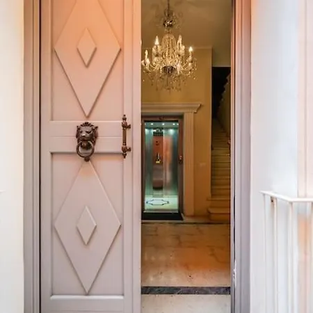 아파트 Palazzo Artisti 270mq Penthouse 4 Bedr Jacuzzi *