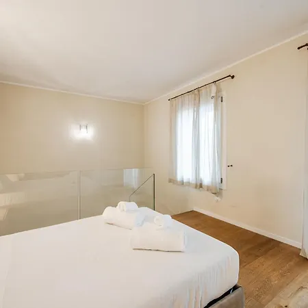 Palazzo Artisti 270mq Penthouse 4 Bedr Jacuzzi * 모데나