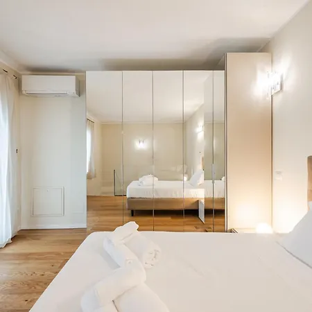 아파트 Palazzo Artisti 270mq Penthouse 4 Bedr Jacuzzi